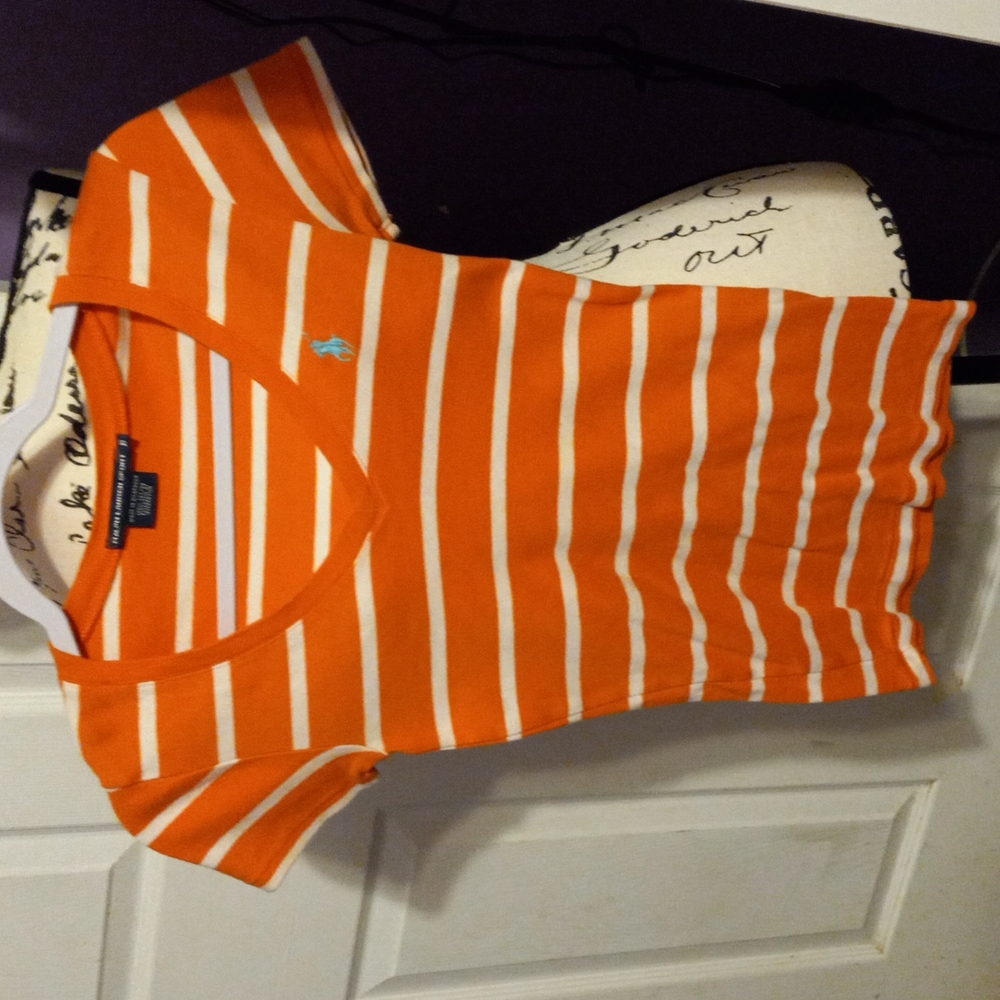 Adorable top by polo for girls or boys. It's new without tags.